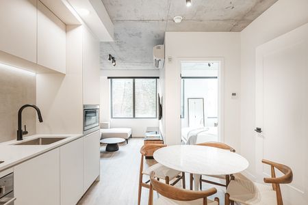 1411 Mackay, Montréal, QC - Photo 3