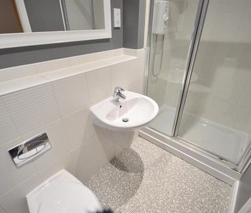 2 Bedroom Apartment To Let - Photo 5