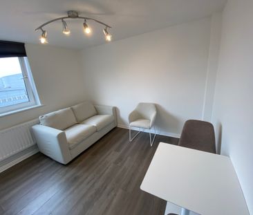 703 Bradbury Court, Jubilee Road, off Lisburn Road., Belfast, BT9 7JL - Photo 2