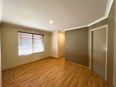 3x1 Home - Large Powered Workshop - Photo 2