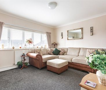 2 bedroom maisonette to rent - Photo 4