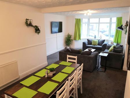 7 bedroom semi-detached house to rent - Photo 3