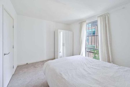 Chandlers Avenue, North Greenwich, SE10 - Photo 4