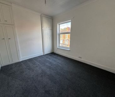 Chanterlands Avenue, Hull - Photo 4