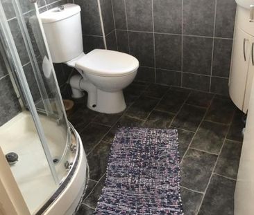 4 bedroom house to rent - Photo 2