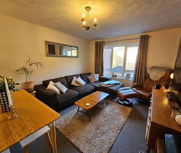 1 Bed Flat, Butlers Close, BS5 - Photo 1