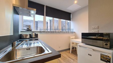 Studio to rent - Photo 3