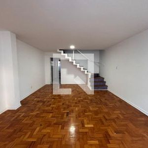 Casa para alugar com 217m², 3 quartos e 3 vagas - Foto 1
