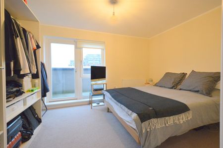 2 Bed Flat, Cubitt Apartments, SW11 - Photo 4
