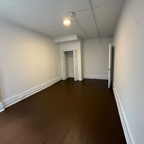 For Lease - 132 Dundas Street Unit# 2nd Flr, Toronto, Ontario - Photo 1