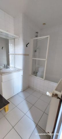 Location Appartement 2 pièces 67m² CAMBRAI 59400 - Photo 5