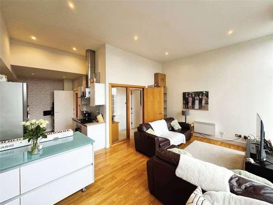 Queens Road, Reading, Berkshire, RG1 - Photo 1