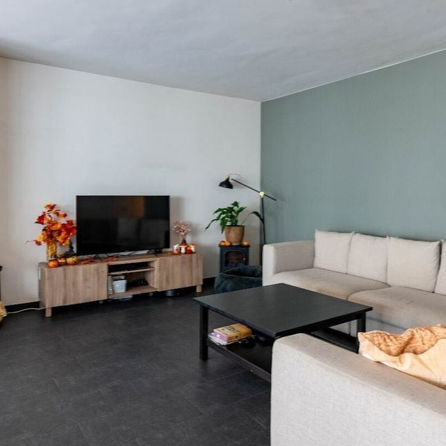 Appartement te huur in Antwerpen voor € 1.305 met 3 slaapkamers - Foto 1