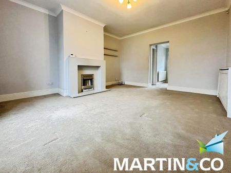 2 bedroom end of terrace house to rent - Photo 2