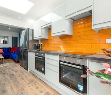 1 bedroom in a house share to rent - Photo 5