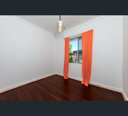 125 Calista Avenue, Calista, WA 6167 - Photo 4