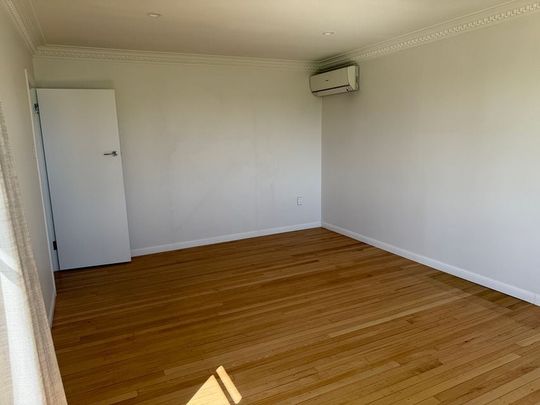 Charming Mount Maunganui 2BR Home! - Photo 1