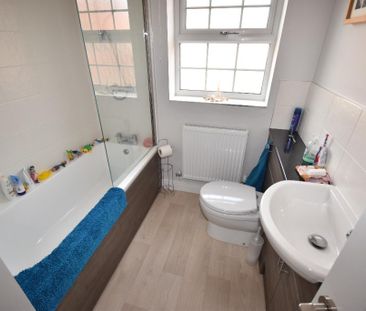 3 bedroom semi-detached house to rent - Photo 6