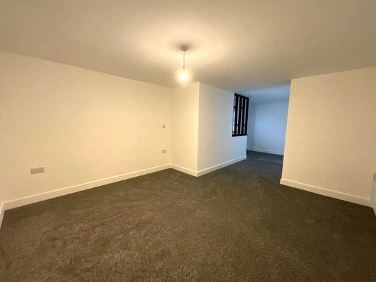 The Old Court House, DN1 - Photo 1