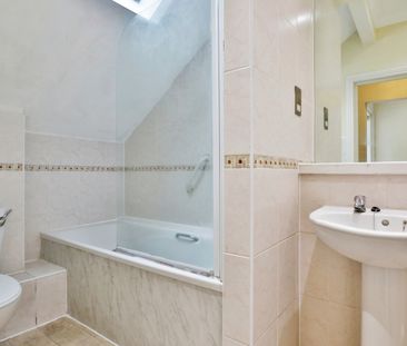 13 Roysdean Manor, BH1, BH1 3PT, Bournemouth - Photo 1