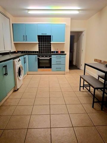 Unit 1, 356 Antrim Road, Belfast, BT15 5AE - Photo 2