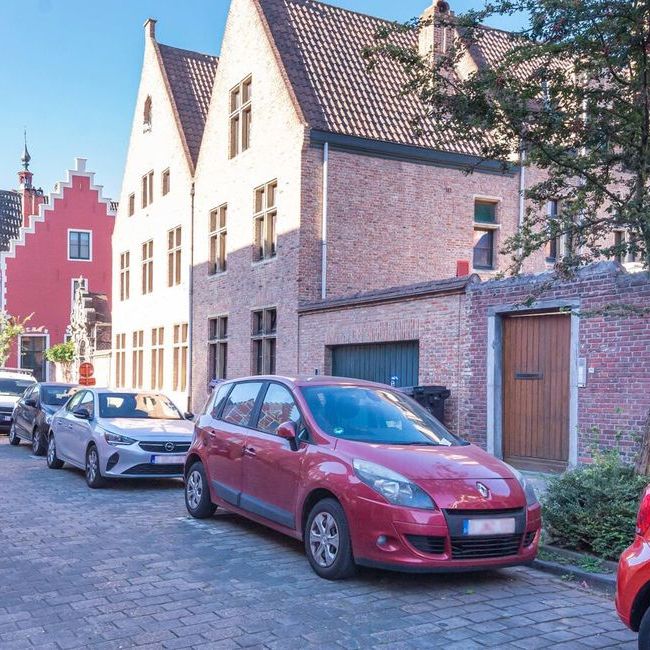 Appartement te huur in Gent voor € 1.200 met 1 slaapkamer - Photo 1