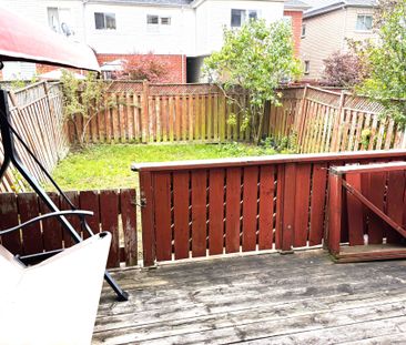 For Lease - 15 Queen Anne Drive, Brampton, Ontario - Photo 2