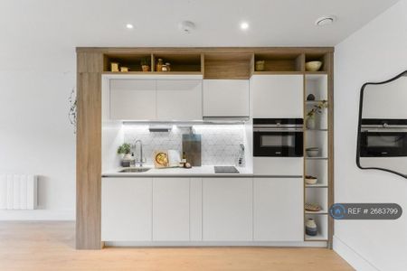 1 bedroom flat to rent - Photo 5