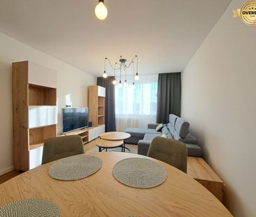 Prenájom kompletne zrekonštruovaného 2-izbového bytu s balkónom – Fotografia 1