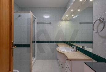 Apartamento T4 em Lisboa