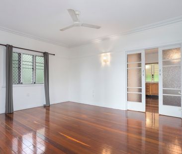 9 Stuart Street, 4305, Eastern Heights Qld - Photo 2