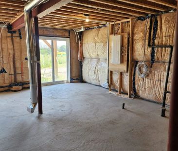 Detached Home For Lease | E9056430 - Photo 3