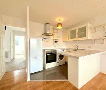 2 bedroom maisonette to rent - Photo 4