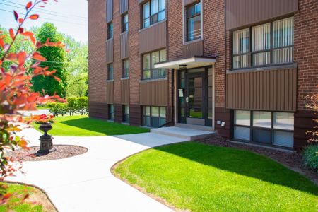 For Lease - 2846 Bloor Street Unit# 1B, Toronto, Ontario - Photo 4