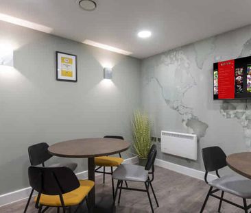 Large Premier Studio - Photo 4