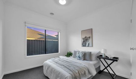 Beautiful Home in a Great Location! - Photo 5