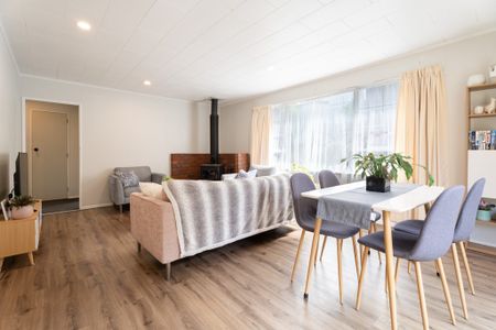 12B Bell Street, Tawa - Photo 4