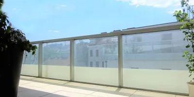Luftige Designer-Whg im 7. Stock mit 16 m2 Terrasse in den grünen Innenhof - Photo 3