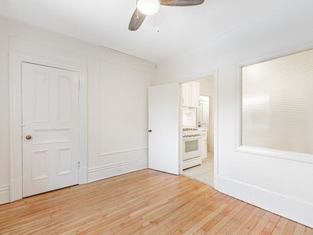 For Lease - 347 Walmer Road Unit# 2nd Floor Unit 3, Toronto, Ontario - Photo 3