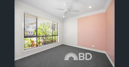 Modern Living with Ducted AC, Solar & Alfresco - Photo 4