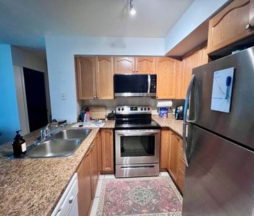 For Lease - 30 Grand Trunk Crescent Unit# 807, Toronto, Ontario - Photo 1