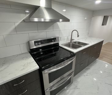 For Lease - 186 Schell Avenue, Toronto, Ontario - Photo 4