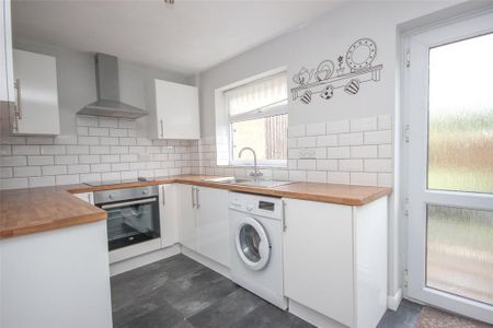2 bedroom terraced house to rent - Photo 5