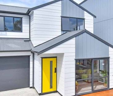 Sunny and Spacious house in great location - Photo 4
