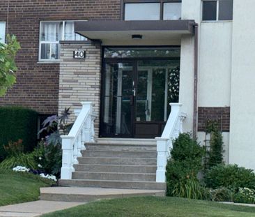 For Lease - 40 Torbolton Drive Unit# 2, Toronto, Ontario - Photo 6