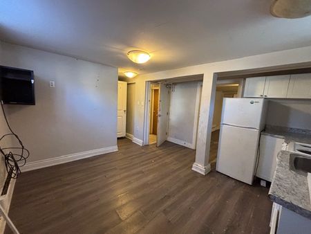 6-66 Fifth Ave - Photo 2