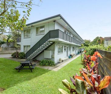 Central Claudelands Living 2 Bedroom Unit - Photo 5