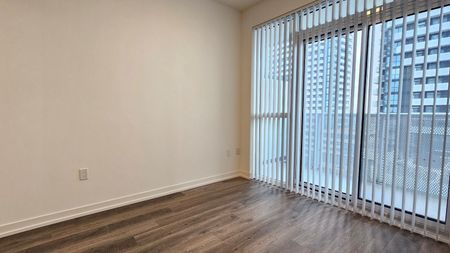 For Lease - 8 Interchange Way Unit# #801, Vaughan, Ontario - Photo 4