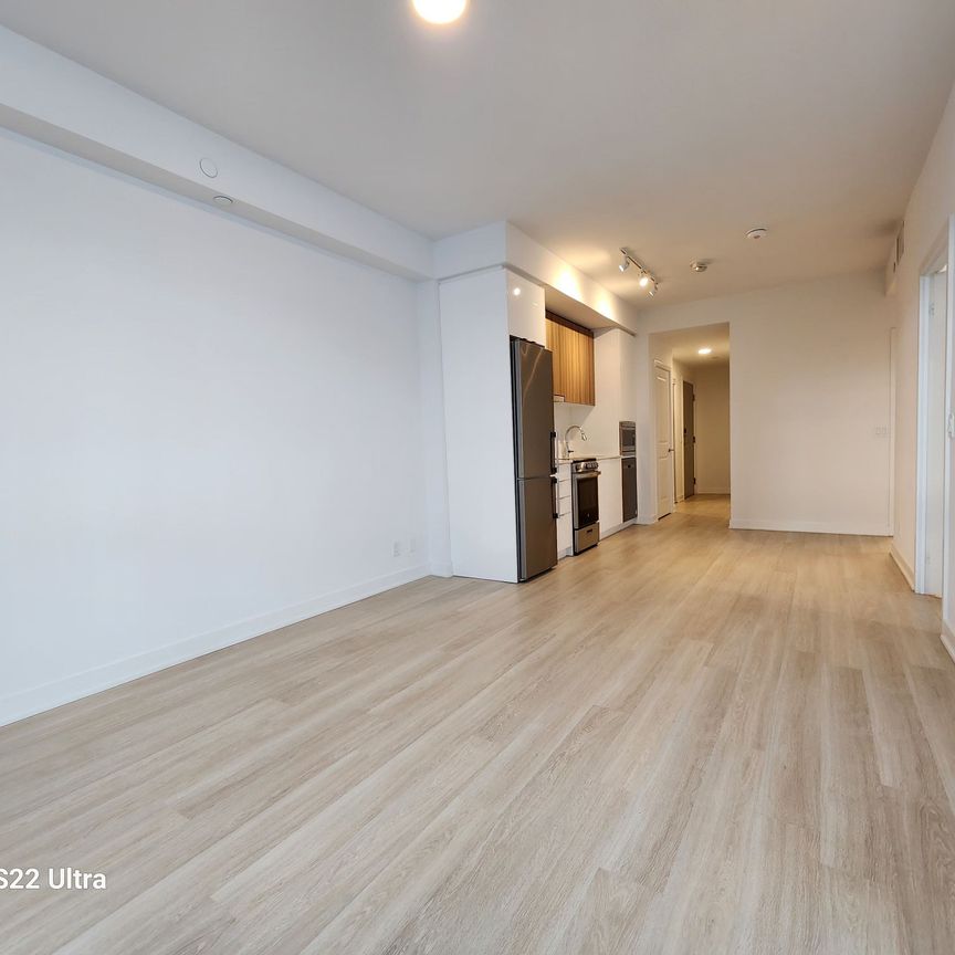 For Lease - 50 Upper Mall Way Unit# B802, Vaughan, Ontario - Photo 1