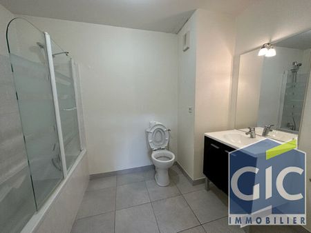 Location Appartement 2 pièces 40m² - Photo 4